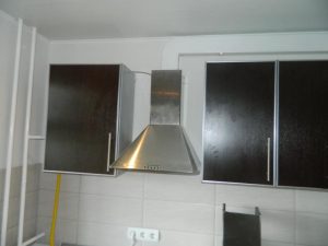 Установка вытяжки на кухне в Подольске